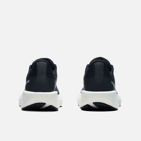 Zapatilla Running Hombre Seismic Negro-4