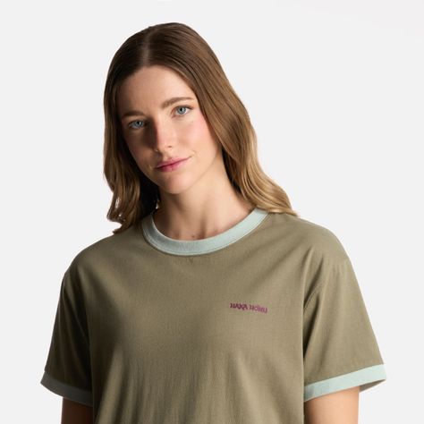 Polera Mujer Cosas Extrañas Verde Oliva Haka Honu-3
