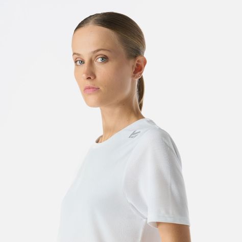 Polera Mujer Built To Move Pro T-Shirt Blanco Vulcano-4