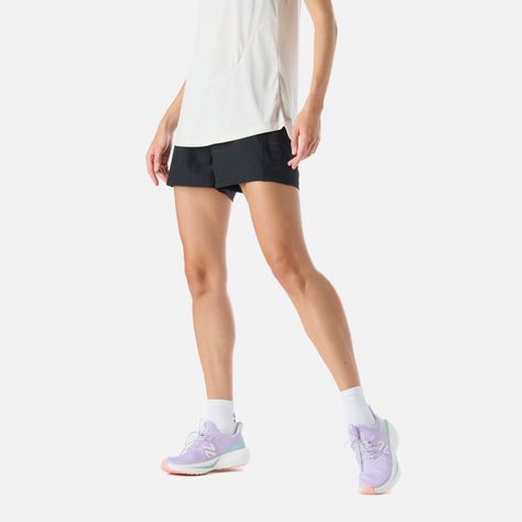 Shorts Mujer Built To Move 4" Shorts Negro Vulcano-1
