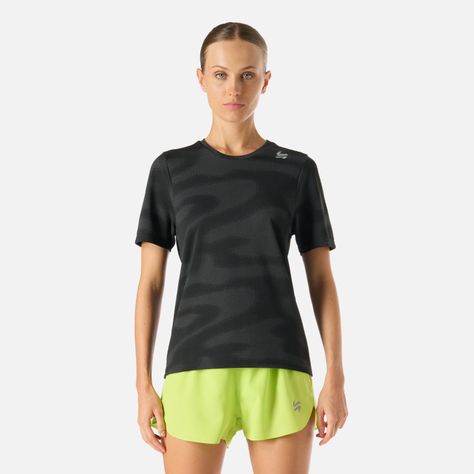 Polera Mujer Built To Move Pro T-Shirt Negro Vulcano-0