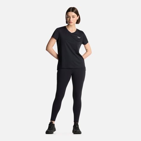 Polera Mujer Core V-Neck Q-Dry T-Shirt Negro Lippi-4