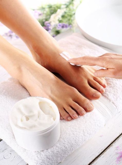 Pedicure Normal + Exfoliación + Parafina-0