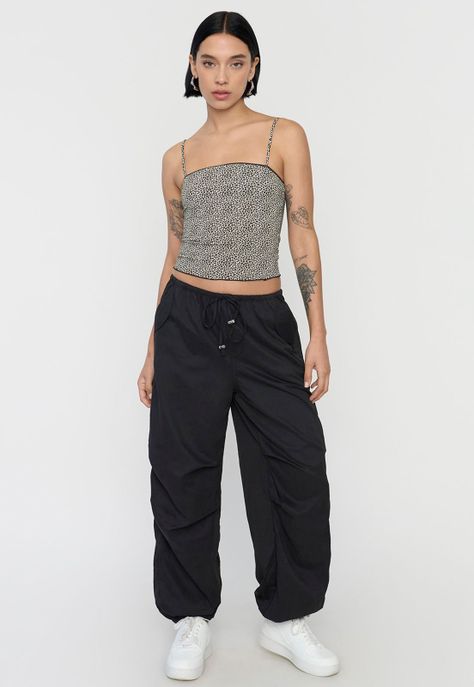 Pantalón Mujer Parachute Color Negro Corona-0