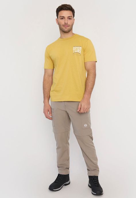 Polera Hombre Fun Focal Print Color Mostaza Corona-3