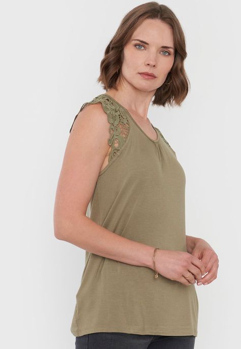 Polera Mujer Hombros Macramé Verde Corona-2