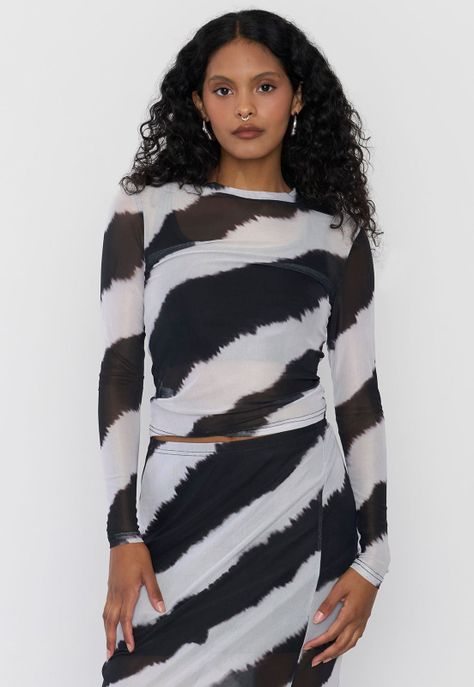 Polera Mujer Malla Manga Larga Tie Dye Negro Corona-2