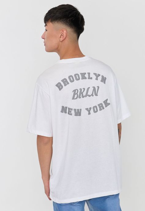 Polera Hombre Emboss College Blanco Corona-1