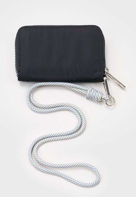 Billetera Mujer Cordón Negro Corona-1