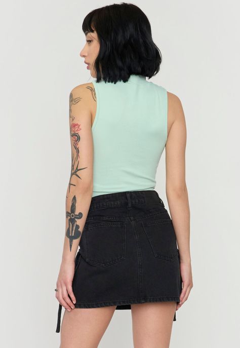 Polera Mujer Sin Mangas Celeste Corona-1