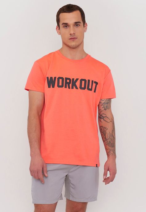 Polera Hombre Deportiva Fun Lettering Poliéster  Reciclado Naranjo Corona-0