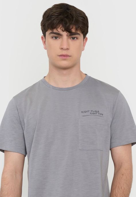 Polera Hombre Fun Bolsillo Gris Claro Corona-2