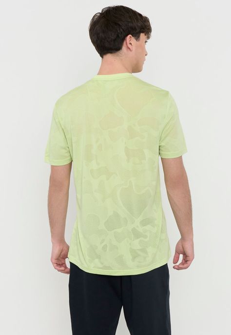 Polera Hombre Deportiva Texturizada Amarillo Corona-1