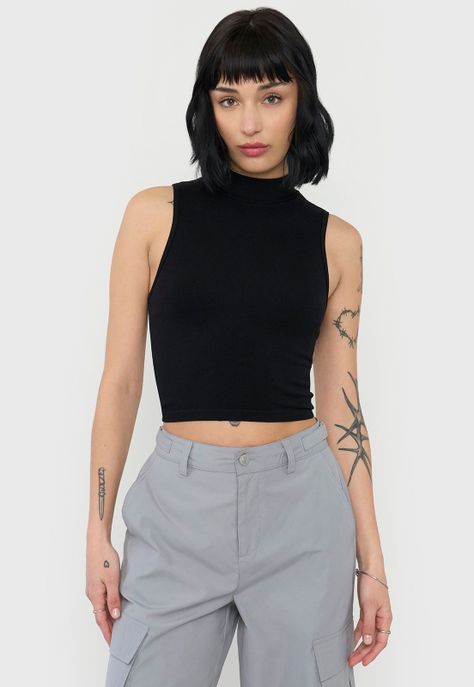 Polera Mujer Sin Mangas Color Negro Corona-0