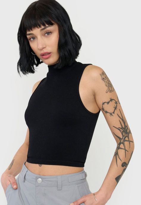 Polera Mujer Sin Mangas Color Negro Corona-2