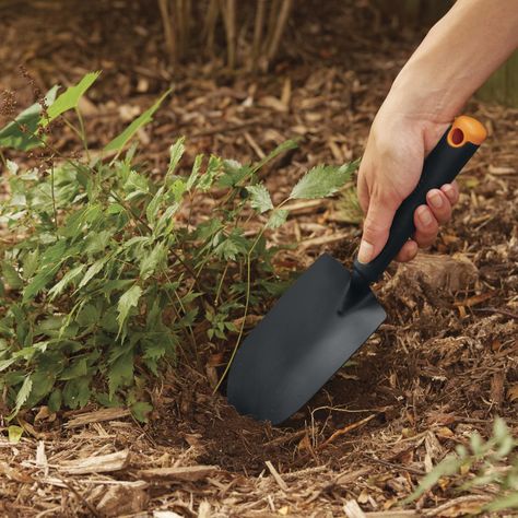 Pala Manual Fiskars para Jardín 200S-2
