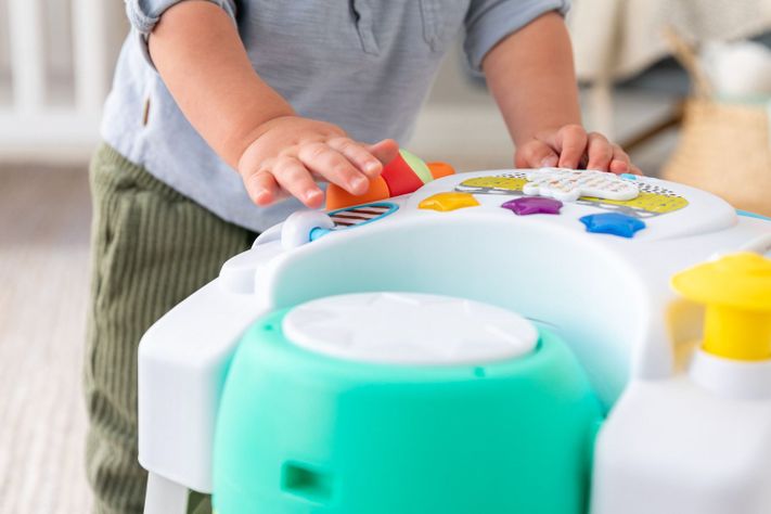 Correpasillos Bebe 3 en 1 Walker Table Interactivo Infantino-5