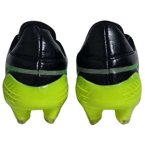 Botas de Fútbol para Hombre Versatilidad Total-3