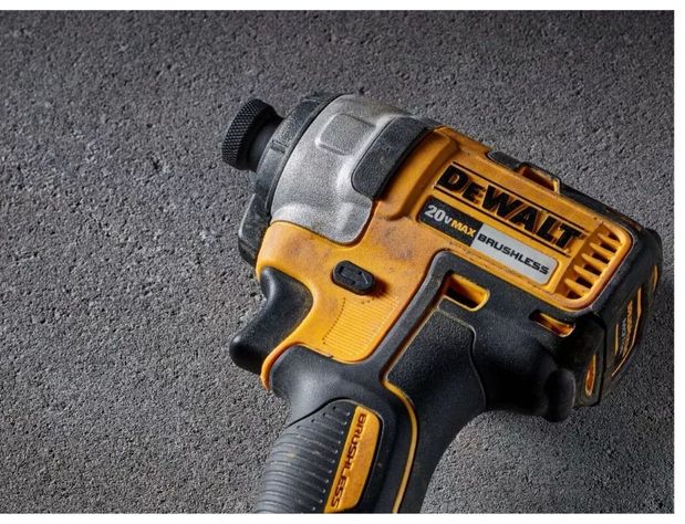 Kit Pack Atornillador De Impacto Dewalt Dcf809 + 2 Baterias+ Cargador-2