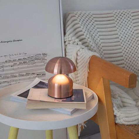 Lampara Hongo Mesa Inalambrica LED Decoracion Metal USB Lau-4