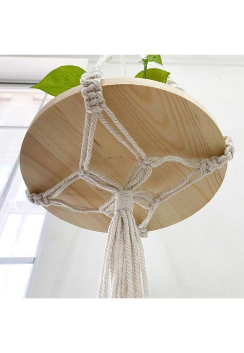 Colgador de Plantas con base de Madera -2