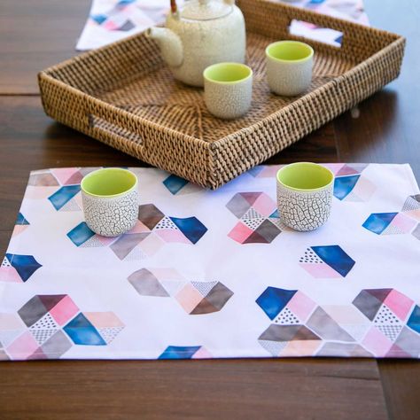 Set x 6 individuales anti manchas rectangulares hexágonos Paper Home-1