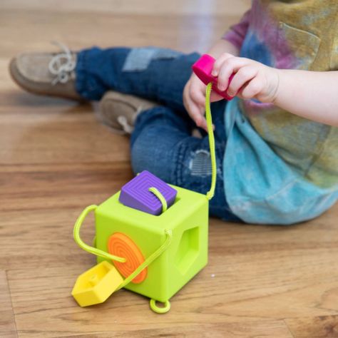 Oombeecube, Cubo De Encaje Bebé FatBrain Toys-3