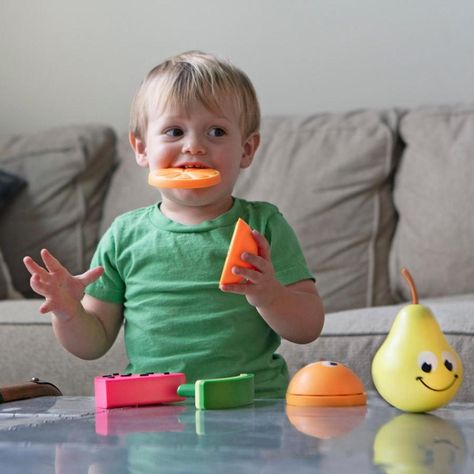 Puzzle Fruit Friends, Sonajero, FatBrain Toys-5