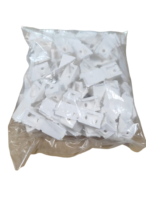 Escuadras Plásticas Triangular Blanca Bolsa 100 Unidades-3
