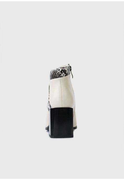 Botin Rommi Crema-3