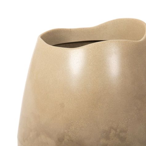 MACETERO SELMA ANTIQUE BEIGE L-2