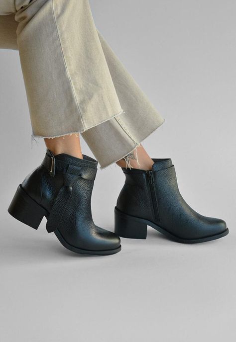 Botin Mujer De Cuero Grace C1 Negro-1