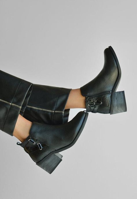 Botin Mujer De Cuero Olga C4 Negro-1