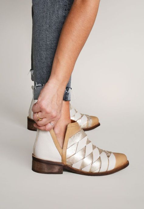 Botin De Cuero Mirlo C13 Beige Giani Dafirenze-1