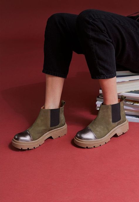Botin Mujer De Cuero Celia C2 Verde Metálico-1