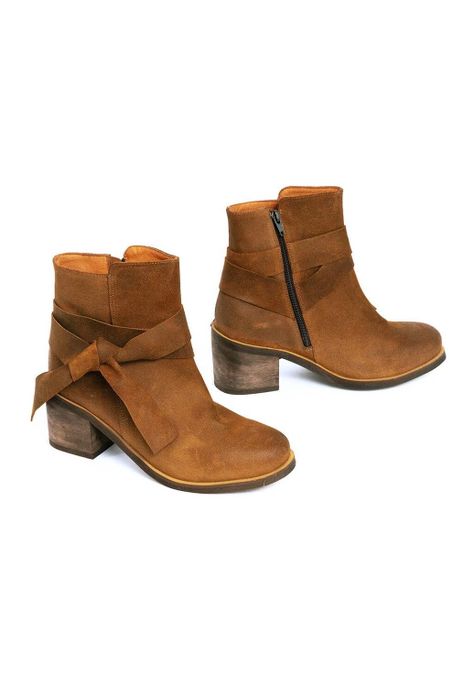 Botin Mujer De Cuero Makira Camel C11-5