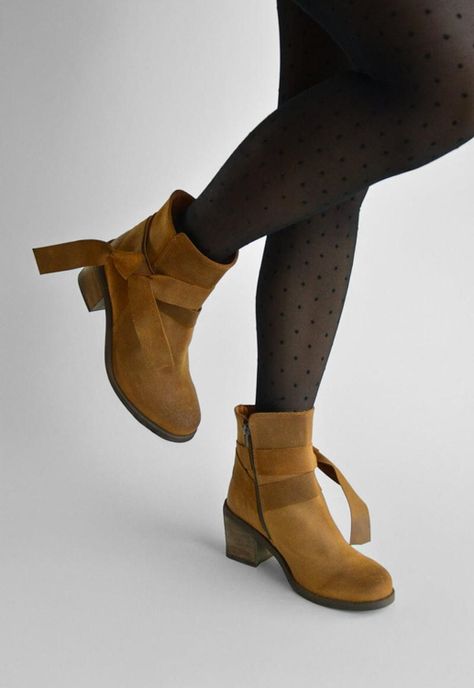 Botin Mujer De Cuero Makira Camel C11-6