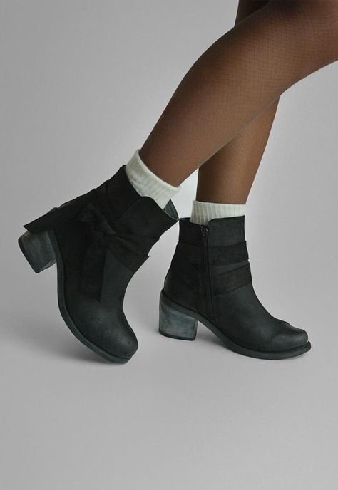 Botin Mujer De Cuero Makira Negro C10-1