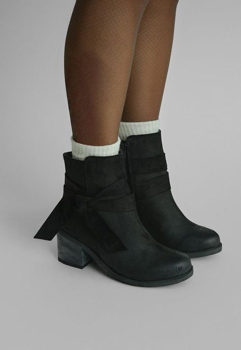 Botin Mujer De Cuero Makira Negro C10-6