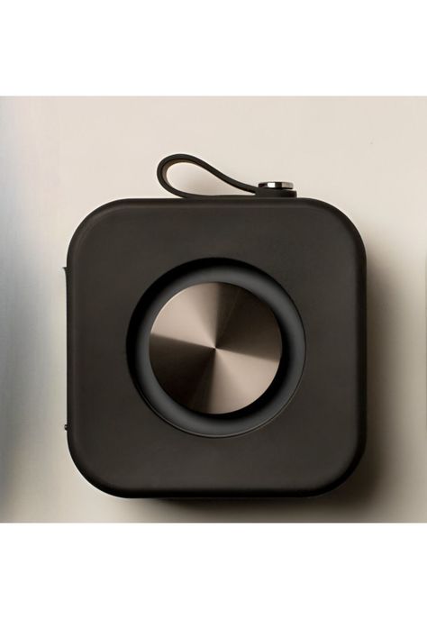 Parlante Portatil Sudio F2 BT Black Water Resistant 20W RMS-4