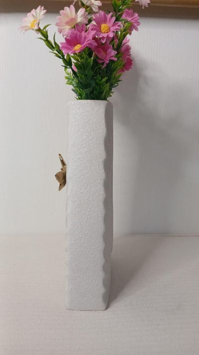 Florero Nórdico Blanco con Mariposa-1