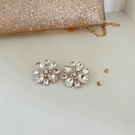 Aros Blancos Diseño 8 Petalos-1