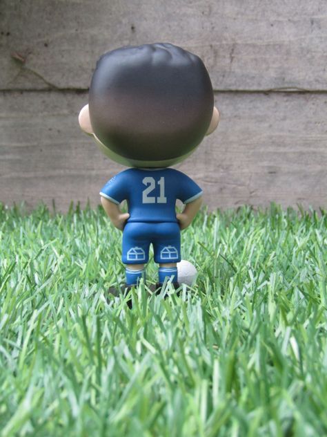Universidad de Chile Uniforme Titular 2024 Figura Titoys-2