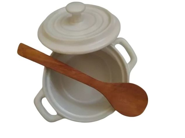 OLLA IRON CAST 26 CM  WHITE KEEP-1