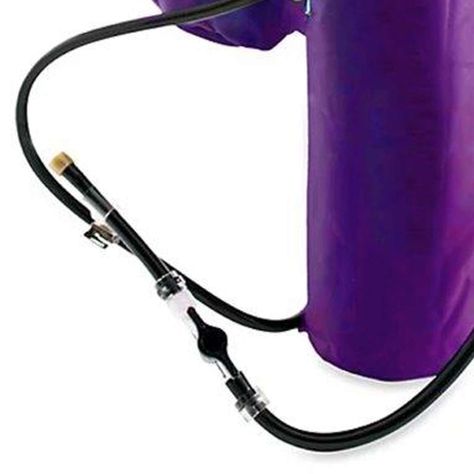 Botella deportiva con pulverizador de agua morado-2