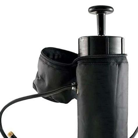 Botella deportiva con pulverizador de agua negro-1