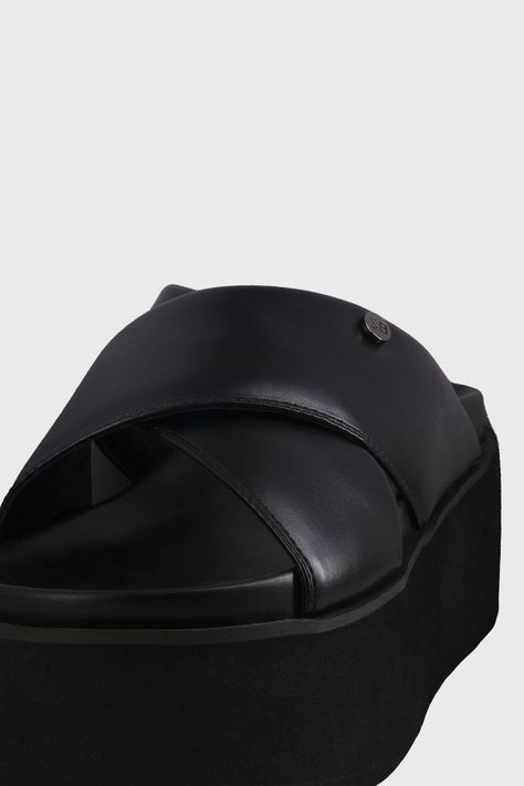 Sandalia Plataforma Gravity Negro Alquimia-3