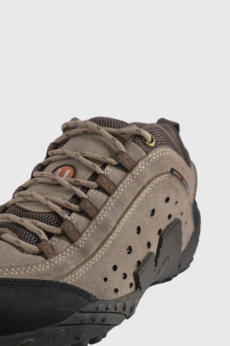 Zapatilla Outdoor Espino Beige UNS-3