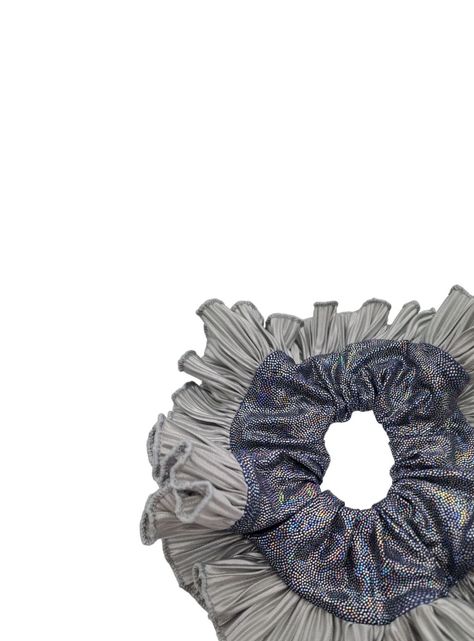 Scrunchie XL Rumbas Bambas Color Plateado y Azul 20 cm-1