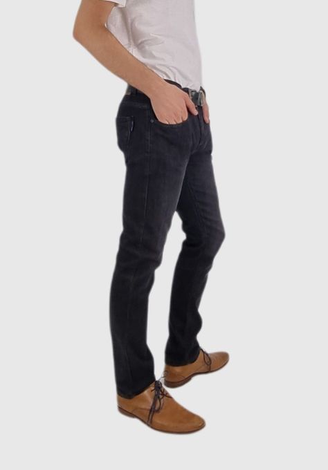 Jeans tiro medio-alto semi pitillo negro-1